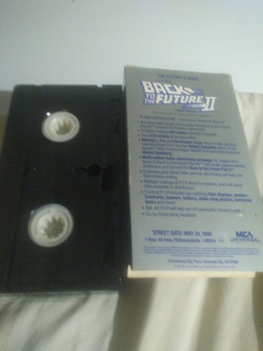 Back to the Future Part 2 (Screener VHS) - Rare, Only Played Once - Picture 2 of 5