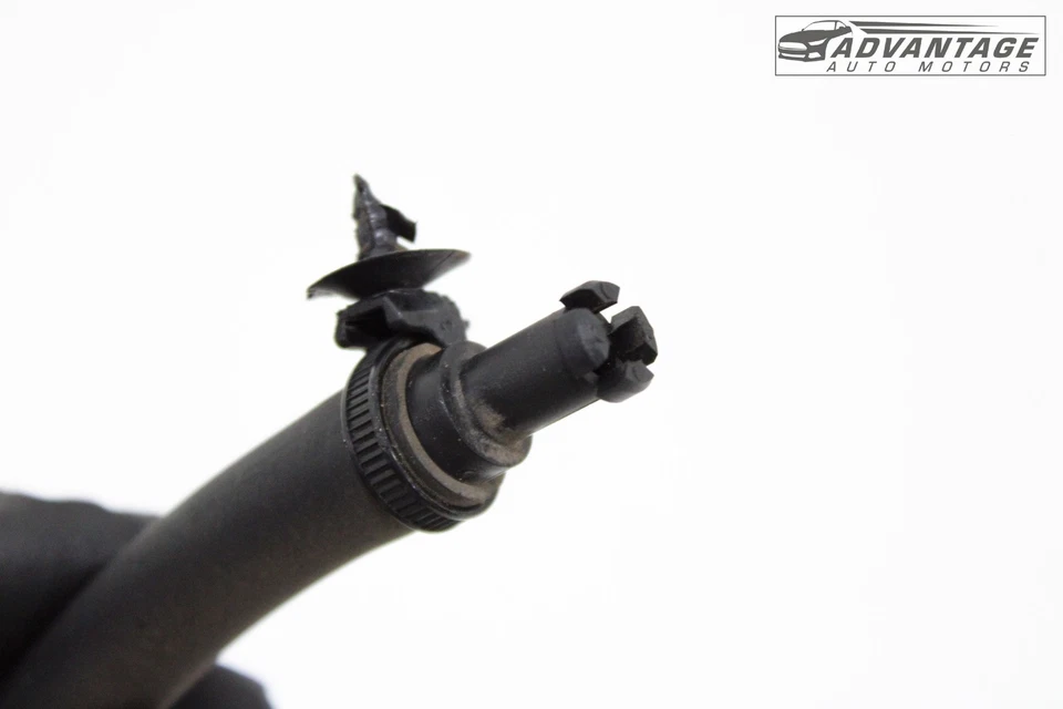 Chevrolet Silverado 1500 LD 2019 transmisión automática manguera tubo OEM Foto 4 de 4