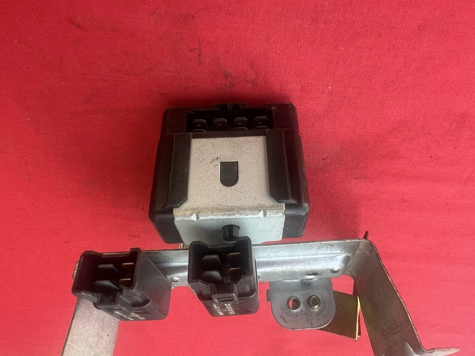 FUSIBLE RELÉ DE POTENCIA HONDA ACURA DENSO MULTI USO 2x OEM 056700-7330 0567007330 Foto 2 de 3