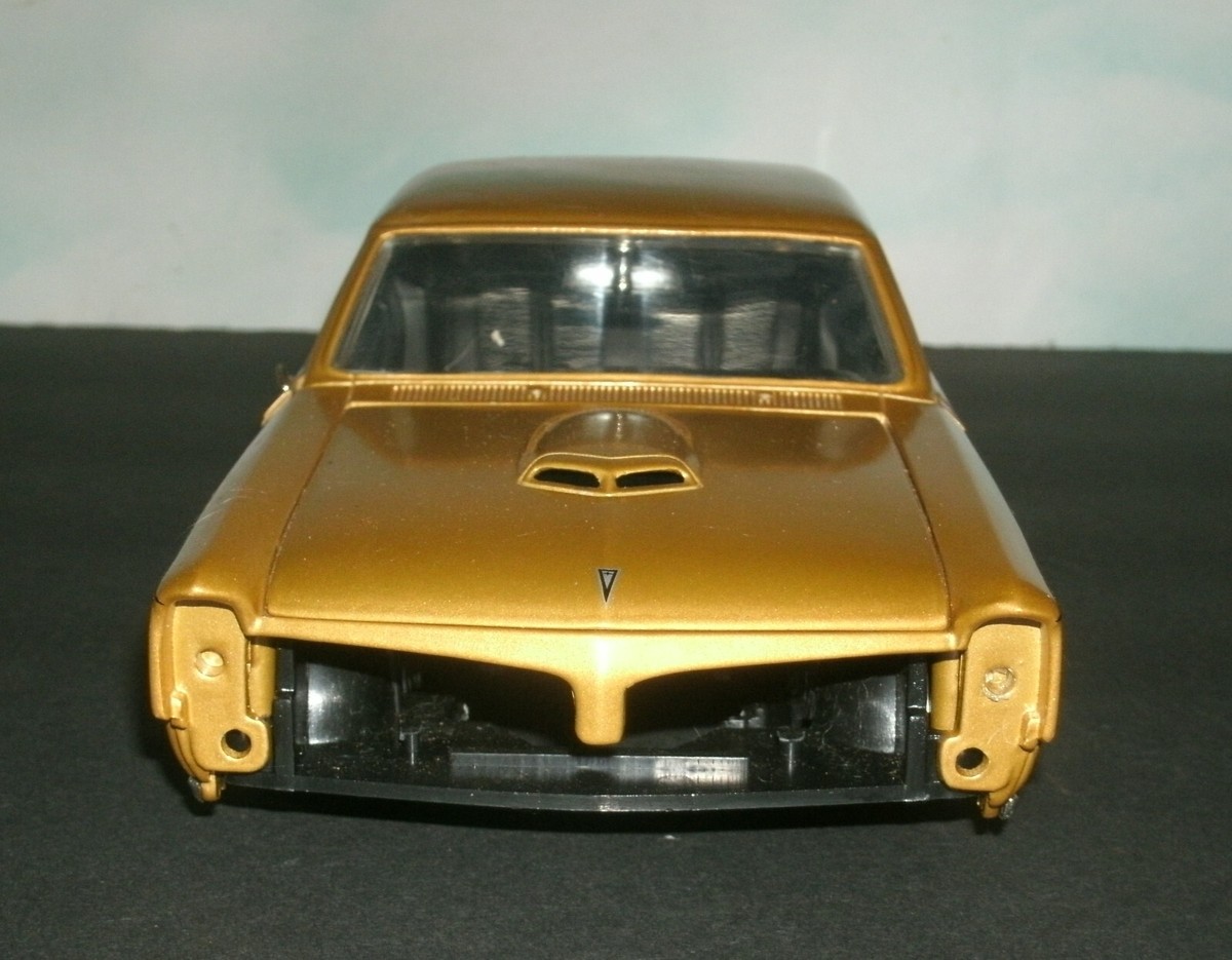 1/18 Scale Damaged 1966 Pontiac GTO Junkyard / Project Car