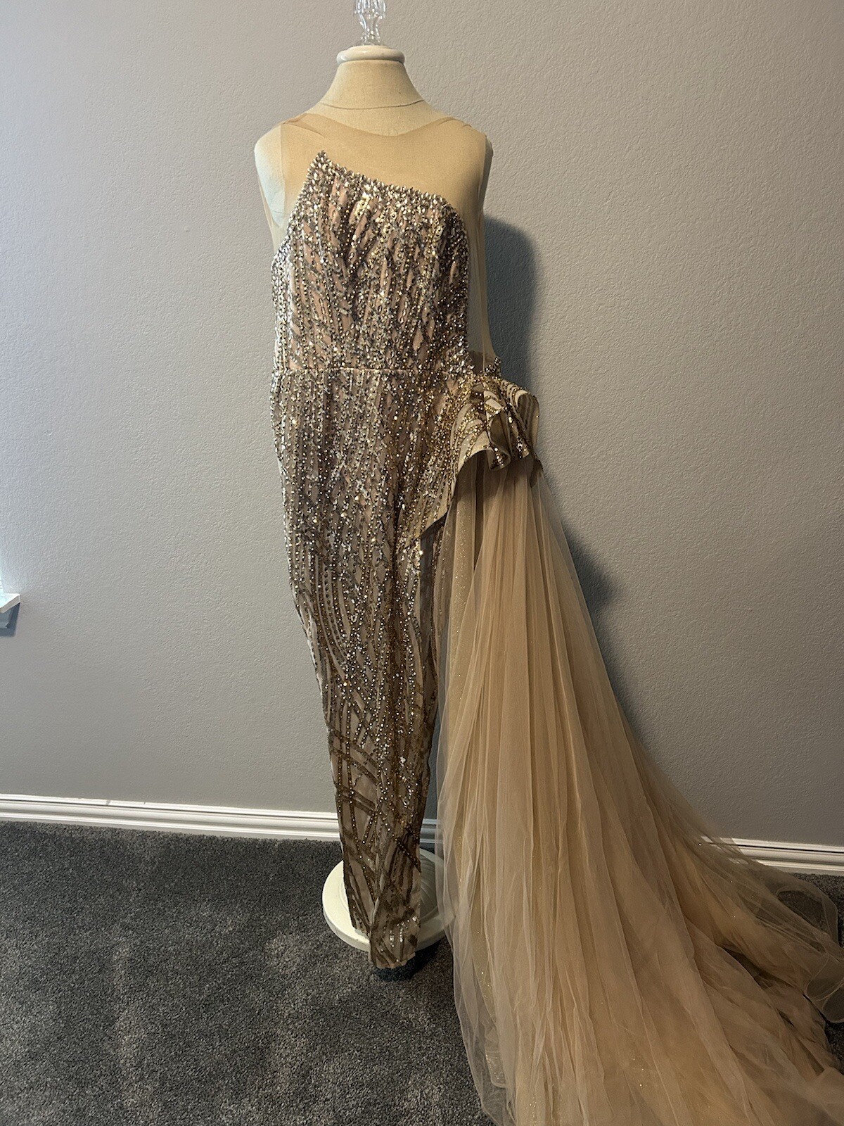 evening gown - image 2