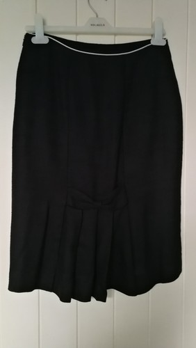 Hobbs Pencil Skirt 10, Black, White Trimming, Bow At Back Pleats, zip - Picture 5 of 9