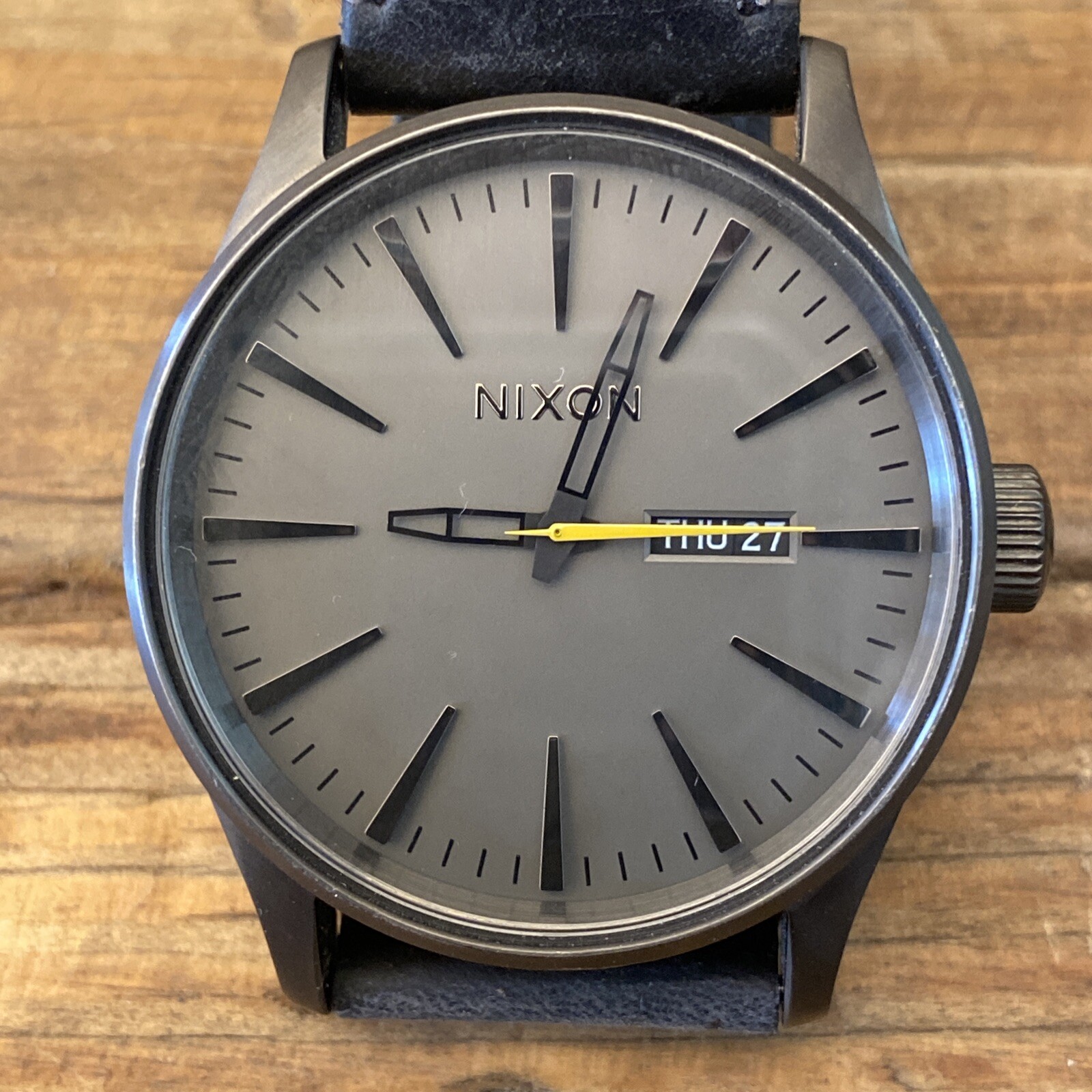 Nixon The Sentry Mens Black Gun Metal Gray Leather Band Watch  