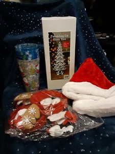 17 Piece Christmas Lot