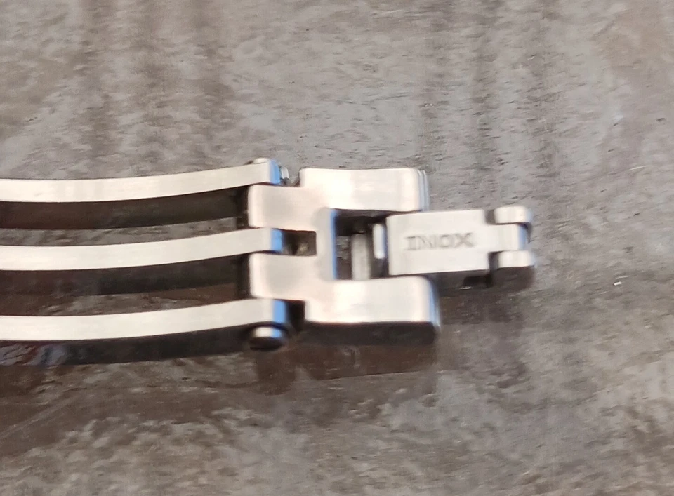 Pulsera ajustable Rochet Roma de fibra de carbono de acero inoxidable con eslabones negros para hombre Foto 4 de 4