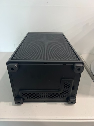 Open Box Corsair 2000D Airflow Mini Tower Gehäuse - Schwarz - Bild 9 von 9