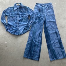 INCREDIBLE 1970s Blue Ombr  Western Wear - Flared Pants Snaps Up Allie Lynn XS/S