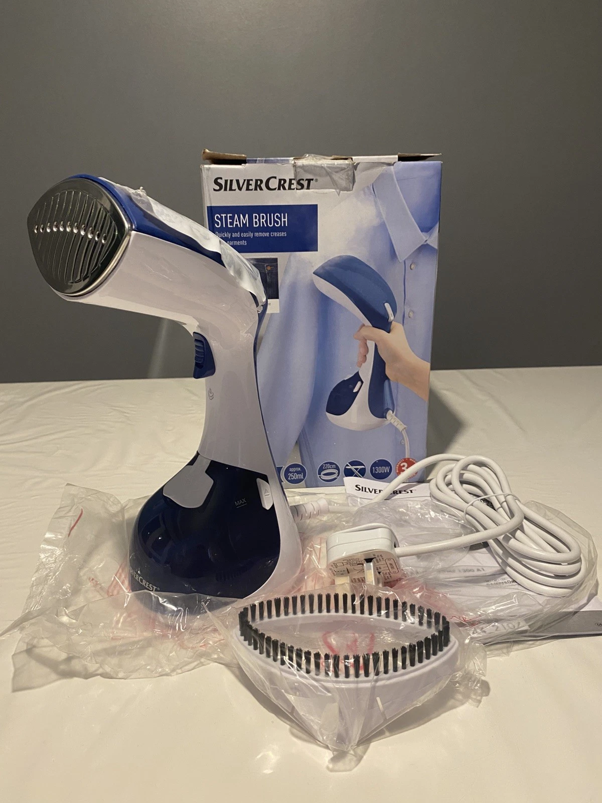 SilverCrest Garment Steamer Handheld Clothes Steam Iron Travel Fabric Cleaner