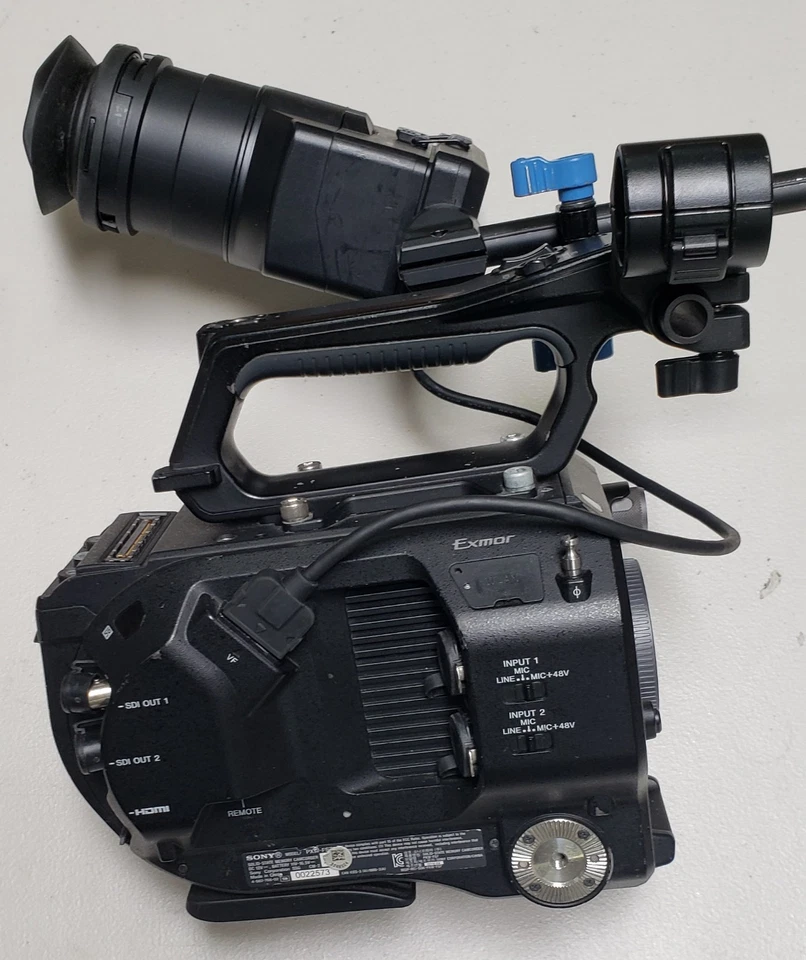 Sony PXW-FS7 Super 35 4K Handheld Camcorder Body Only - Black - Image 2 of 4