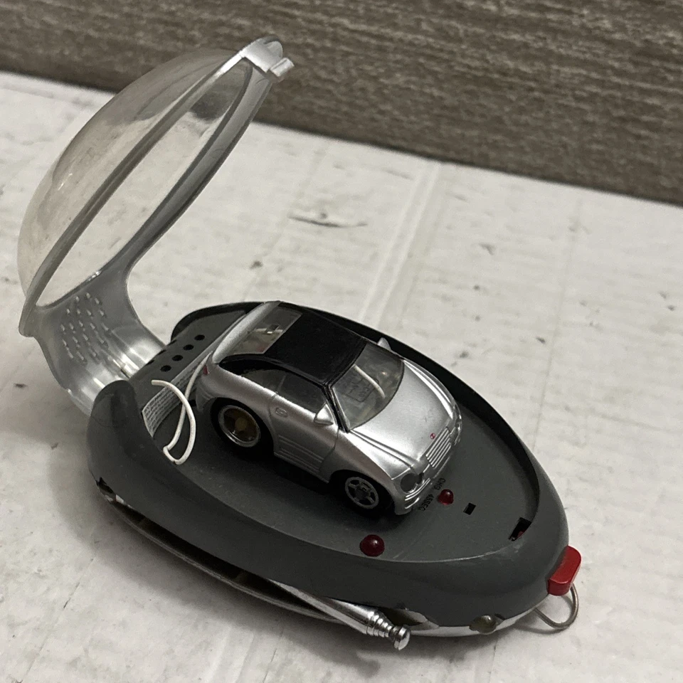 Atomic Toys Z-Cars R/C Series 1 1/64 Scale Multi-Pod Silver Car Toy EUC READ!!! - Image 2 of 4