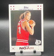 Topps 2007-08 Joakim Noah Rookie Chicago Bulls Basketball Card #9. rookie card picture
