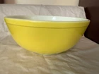 Pyrex Yellow Nesting Mixing Bowl Pre # (404 Size) T.M. Reg 1940's Vintage 10.5"