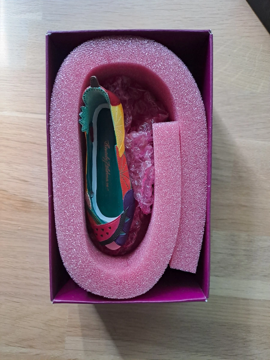 Just the Right Shoe - Fruity