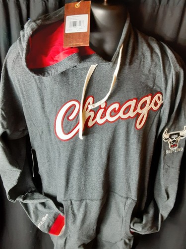 Chicago Bulls NBA Men's Mitchell/Ness Light Weight Hood Sweatshirt XSm or Small - Picture 2 of 5