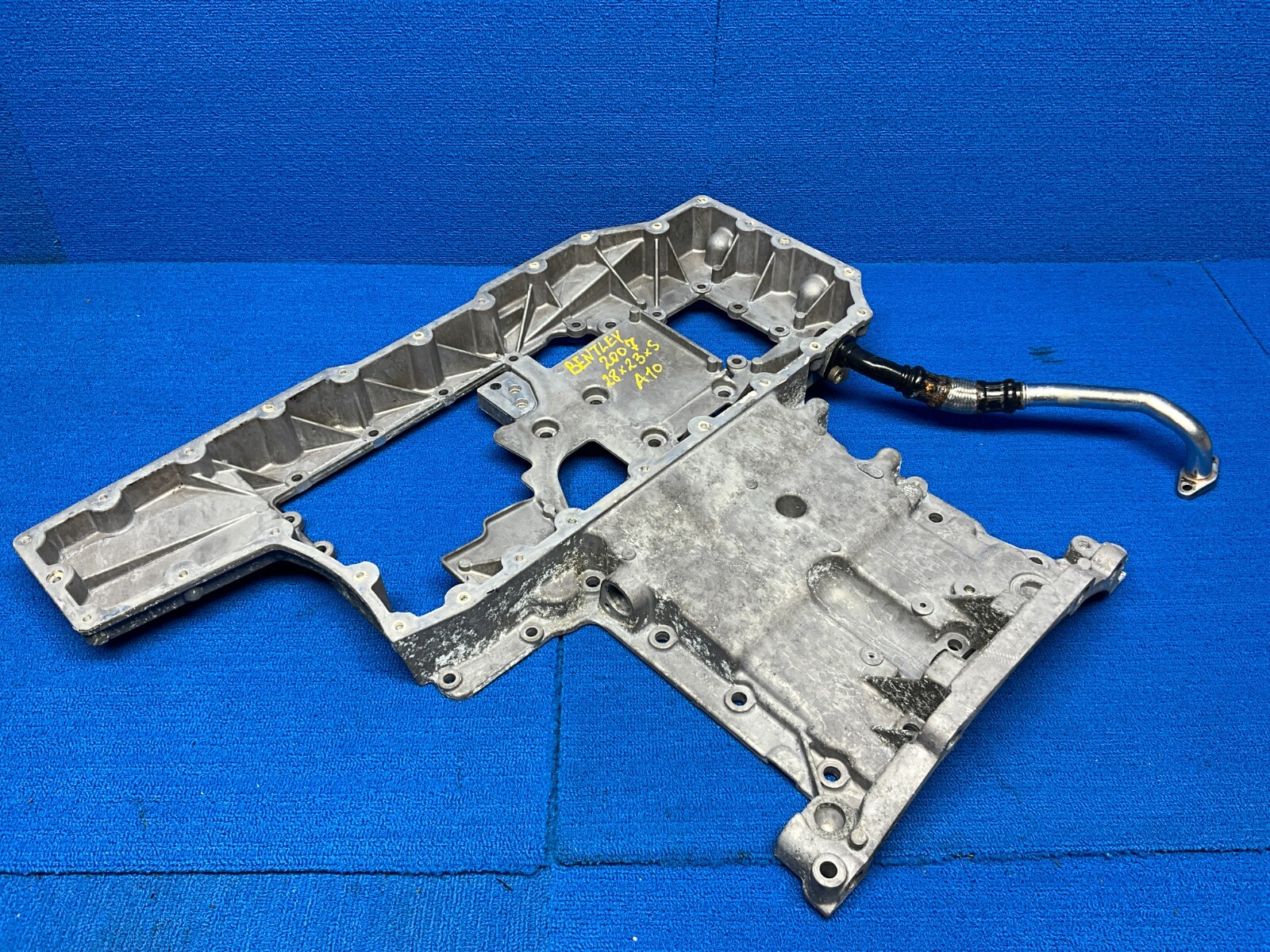 2006 - 2010 BENTLEY CONTINENTAL GT GTC UPPER ENGINE OIL PAN OEM