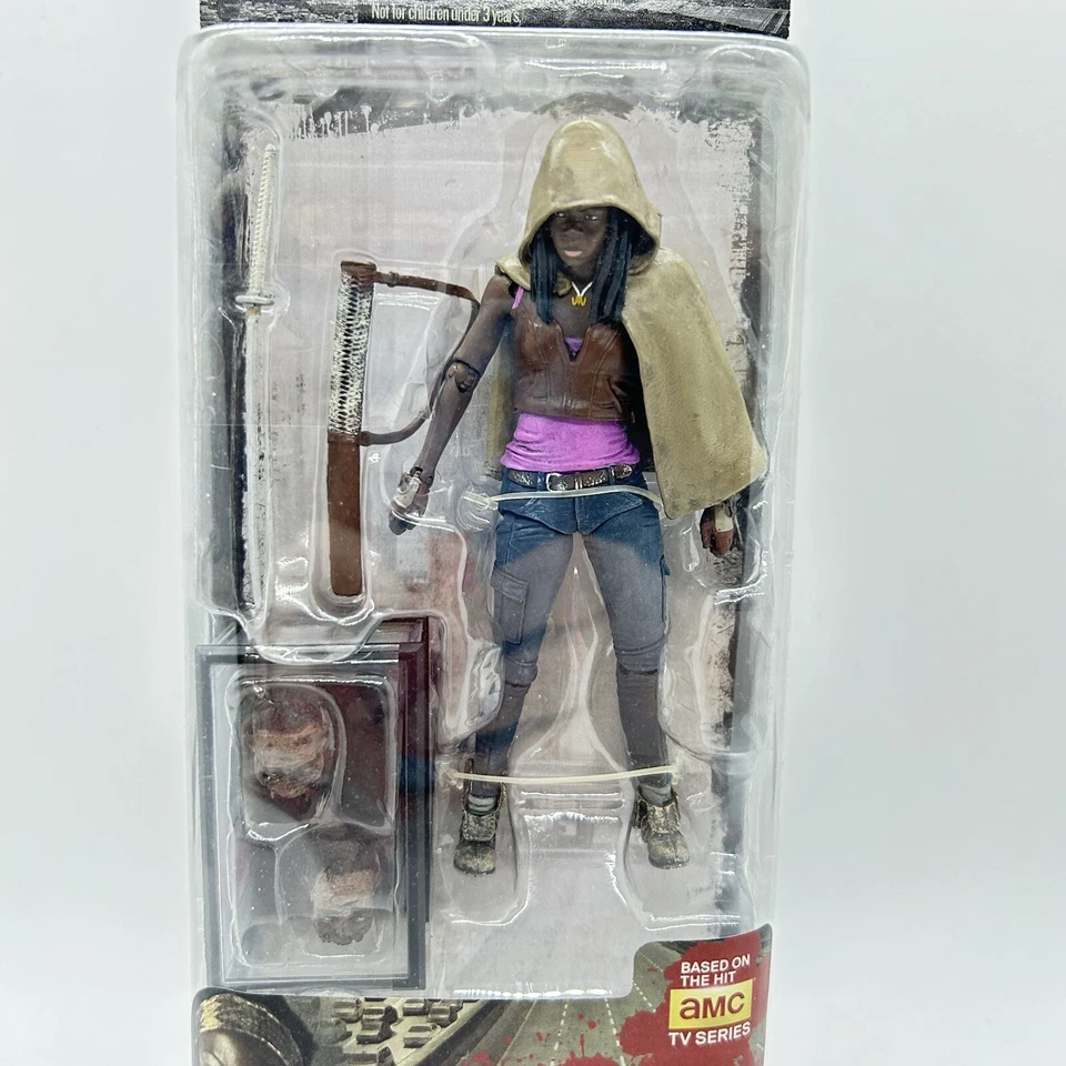 Figura de acción The Walking Dead Michonne McFarlane 5” Serie 3 Flashback en tarjeta Foto 2 de 4
