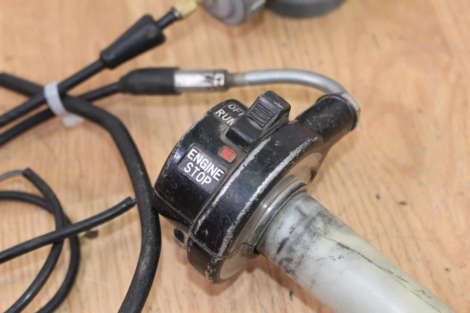 Yamaha YZ80 1978 conjunto de acelerador con carburador Foto 2 de 4