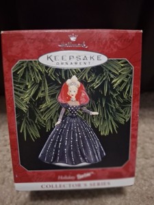 1998 Hallmark Keepsake " Holiday Barbie " Ornament