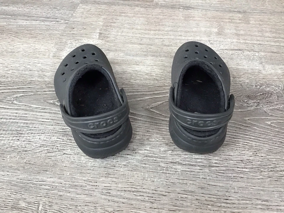 Zueco Crocs Negro Forrado Difuso Jóvenes Niños Talla 10 C10 Zapatos Sin Cordones Acogedores Comodidad Foto 3 de 4