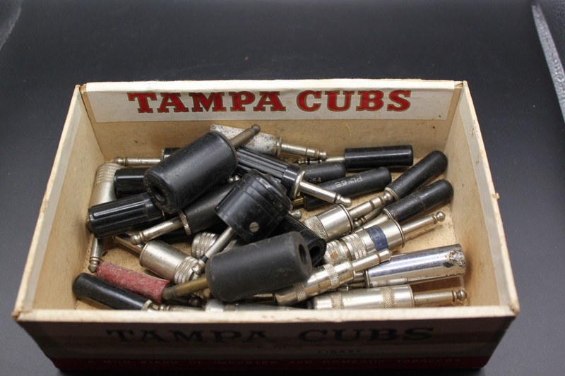 Lot of 32 Vintage 1/4" Phone Plugs Adapters Couplers Switchcraft Amphenol Radio 
