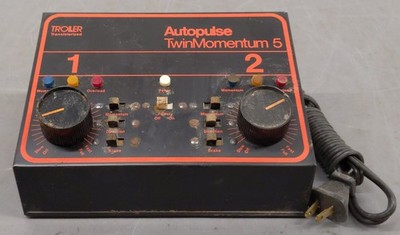 Troller 8000 Autopulse Twin Momentum 5 Transistorized Model Railroad Power Pack