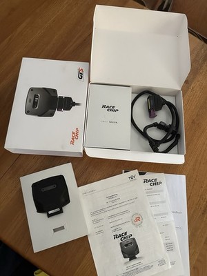 RaceChip GTS Zusatzsteuergerät  passend für 2.0 TDI mit Kabelsatz&Teilegutachten