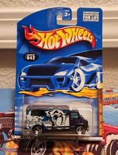 Hot Wheels 2001 Ambulance Fossil Fuel Series 2/4 Saber Tooth Mattel 042 