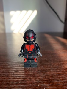 lego hank pym minifigure