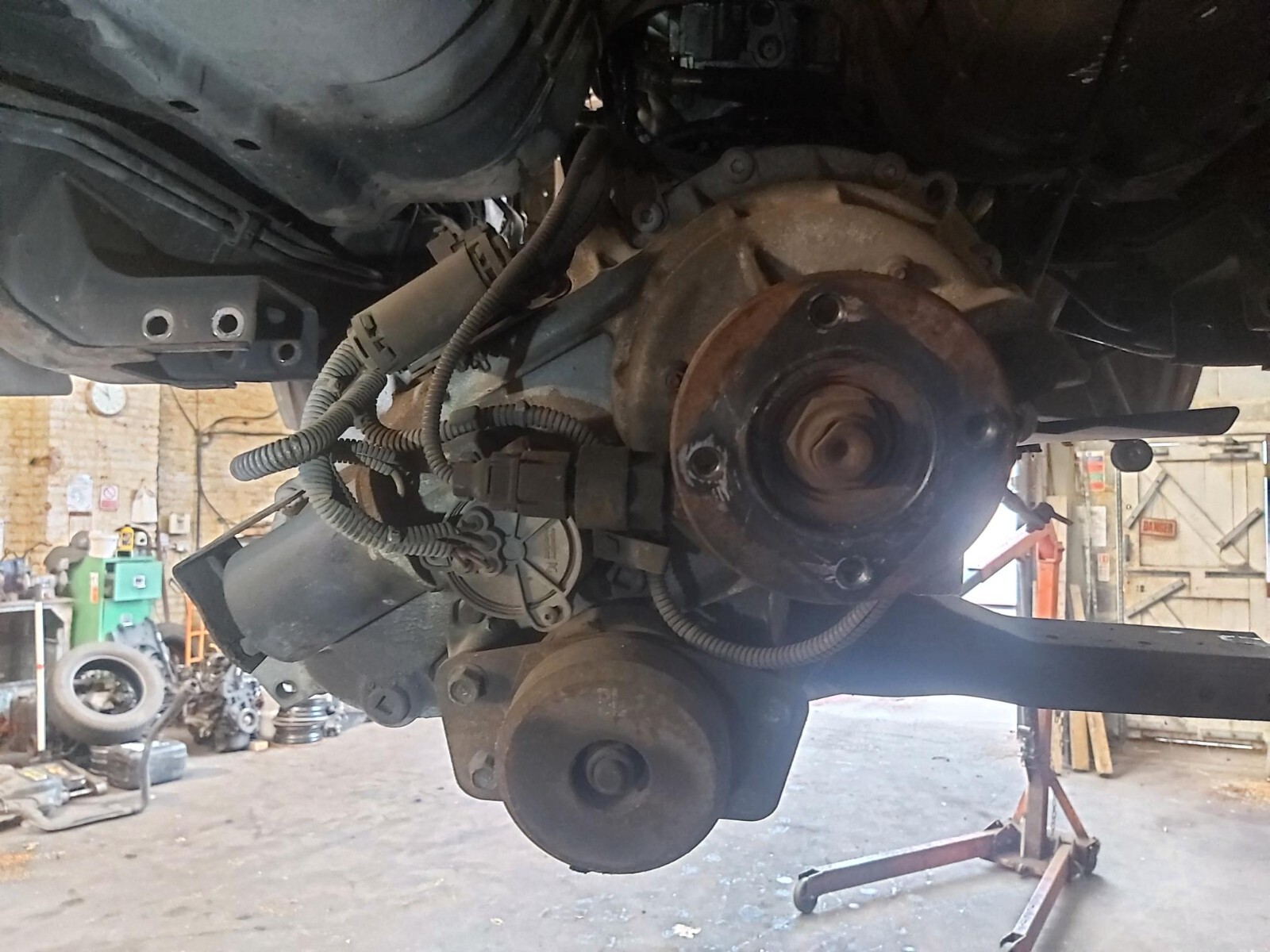 KIA SORENTO MK1 2.5 CRDI 5 SPEED AUTOMATIC GEARBOX WITHout TRANSFER BOX