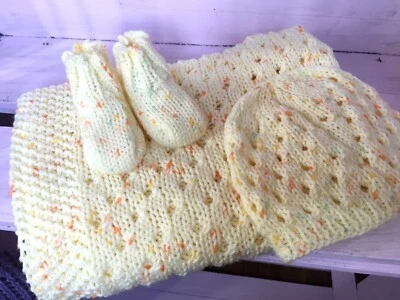 Knitting pattern ~ Easy Eyelets Baby Blanket Set ~ Paper Copy