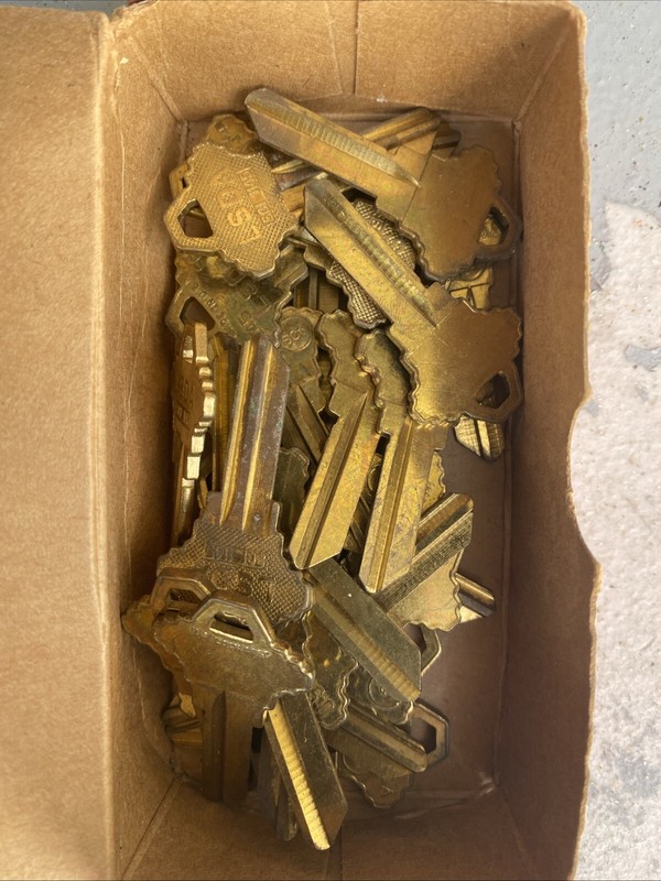 SC1 key blank (28 Asst Pcs Sc1)- House Key for Schlage 5 pin locks