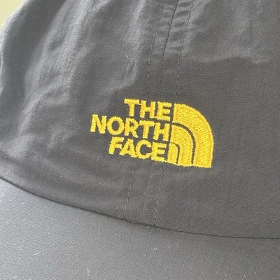 Vintage The North Face Supplex Nylon Black / Yellow Lightweight