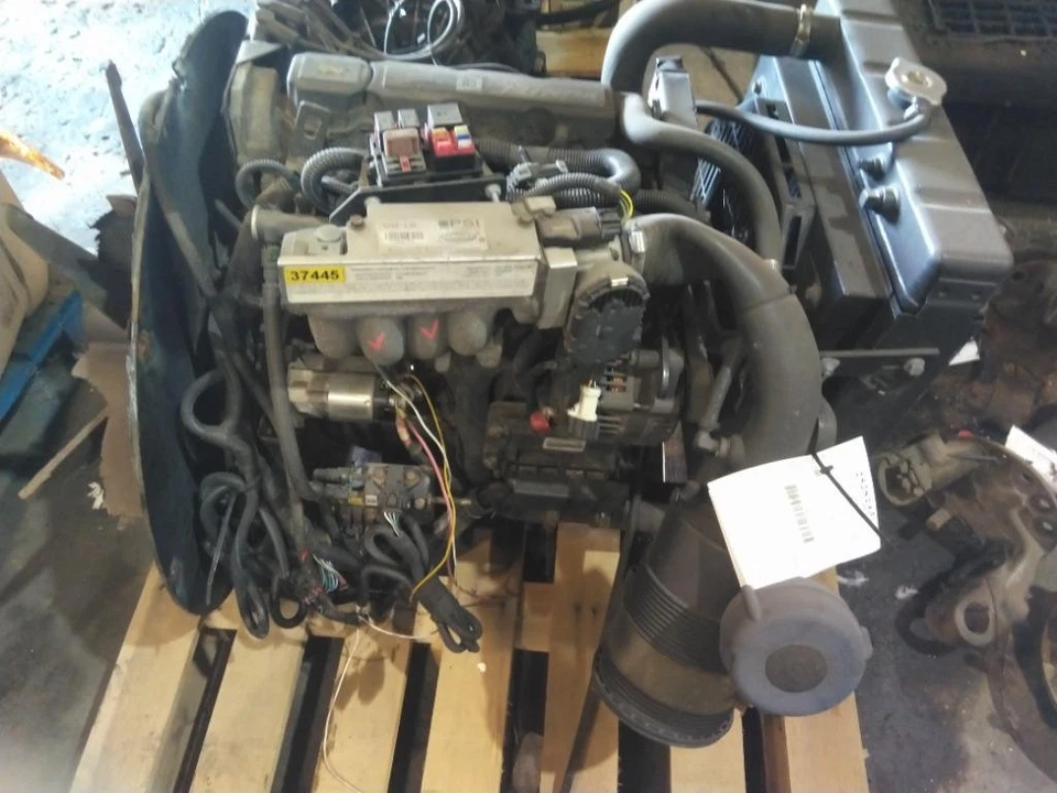 GM 4.3L V6 GAS ENGINE ASSEMBLY 3831472 - Image 3 of 4