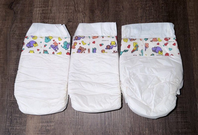 Vtg 1990s Arquest Plastic Backed Disposable Diapers alphabet 3 count Newborn