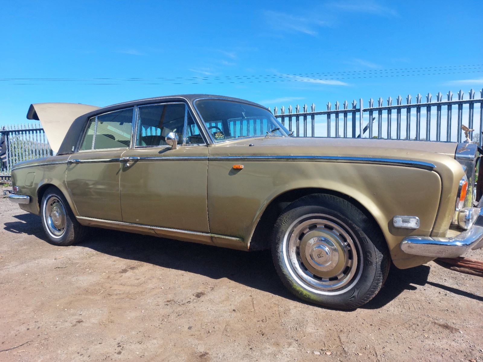 1975 Rolls Royce Silver Shadow 1