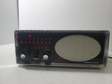 Vtg Bearcat III Electra 8 Channel Radio Receiver Powers on