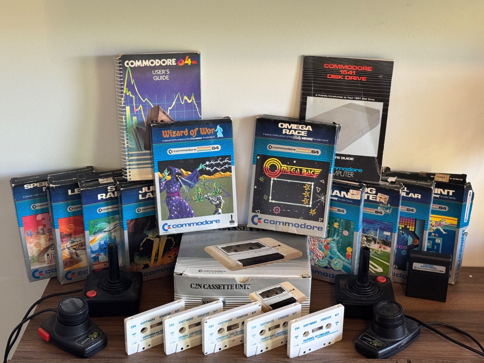 Commodore 64 Collector's Lot, 10 Complete Boxed Cartridge Games + More!