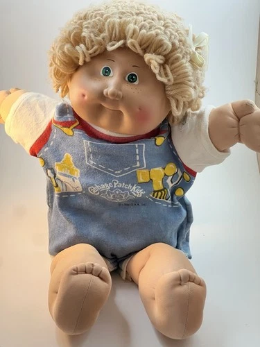 Vintage 1984 Cabbage Patch Doll With Short Blond Hair And Original Clothes/Shoes