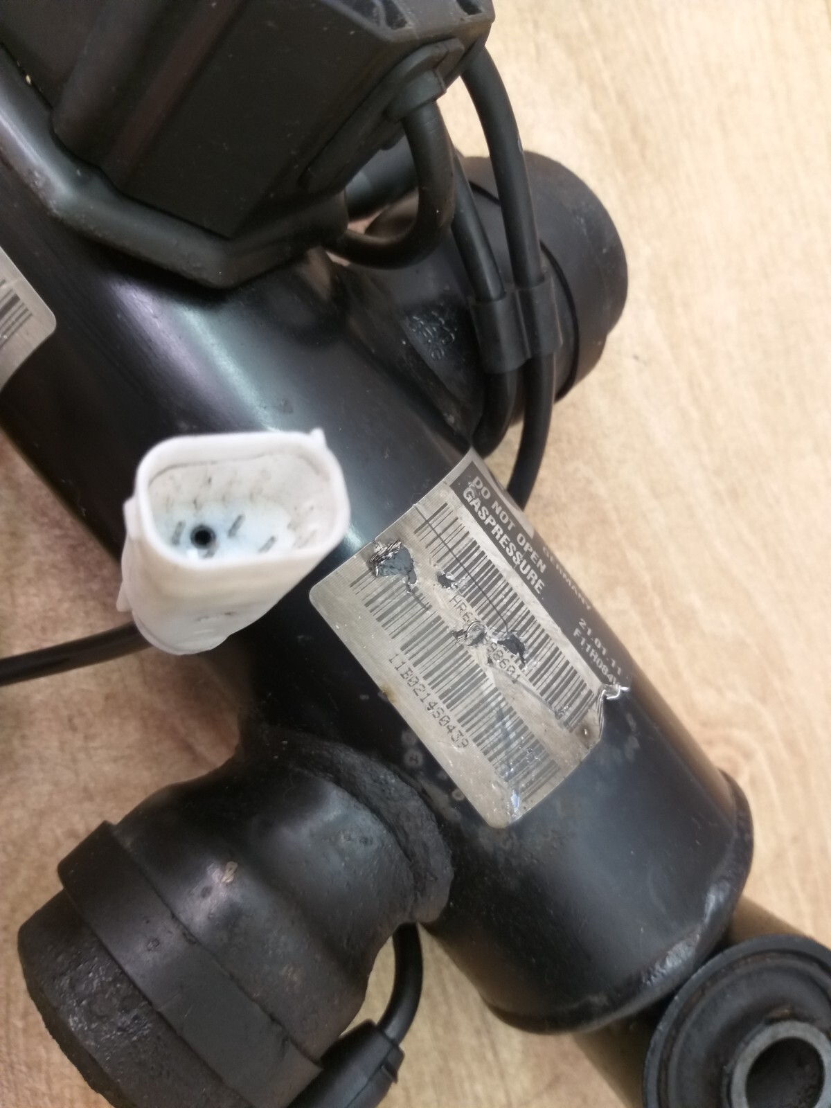 BMW 5 Serie F11 Touring hinten rechts Stoßdämpfer 6796986 online  