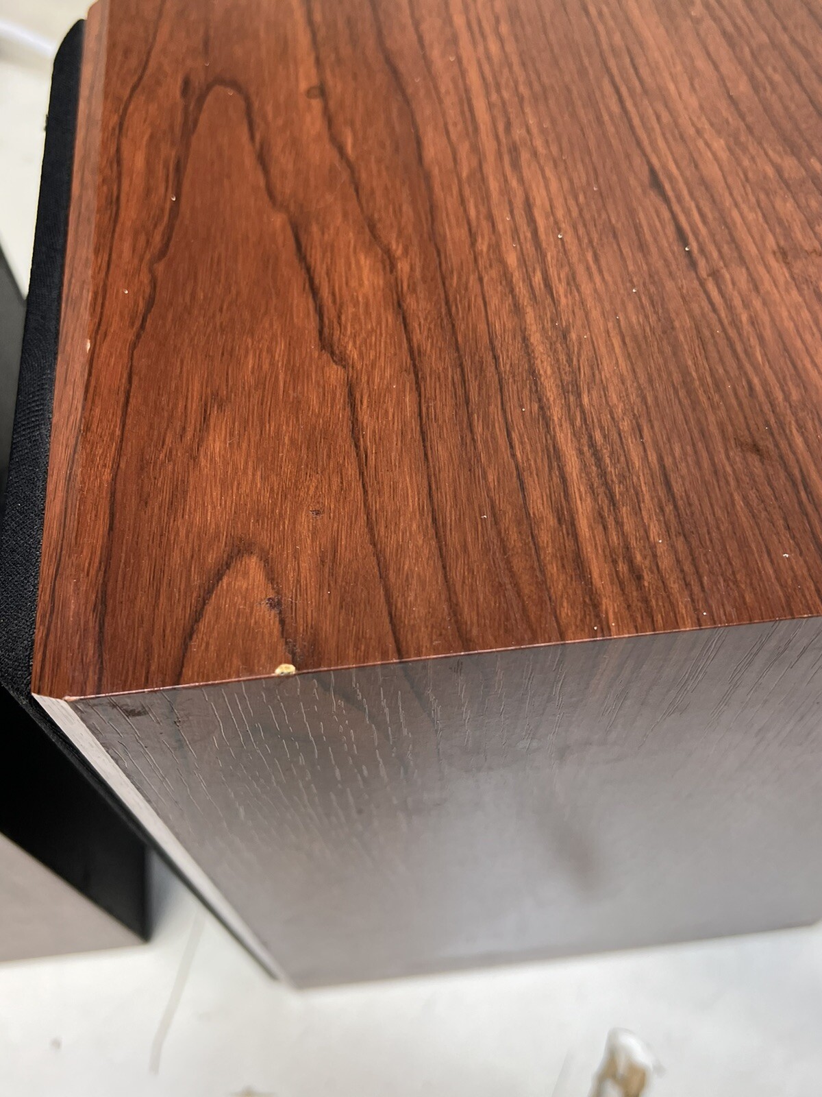 2X Paradigm Performance Series Phantom Bookshelf Speakers Brown Work