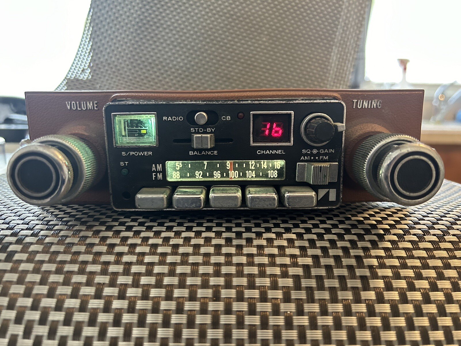 AMC JEEP AM FM CB Radio American Motors Cherokee Wagoneer original