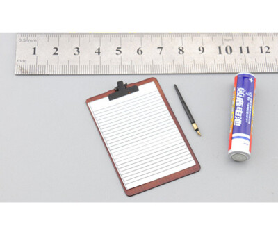 DID D80123 1/6 WWII German Communications Major General Drud Clip Board & Pen