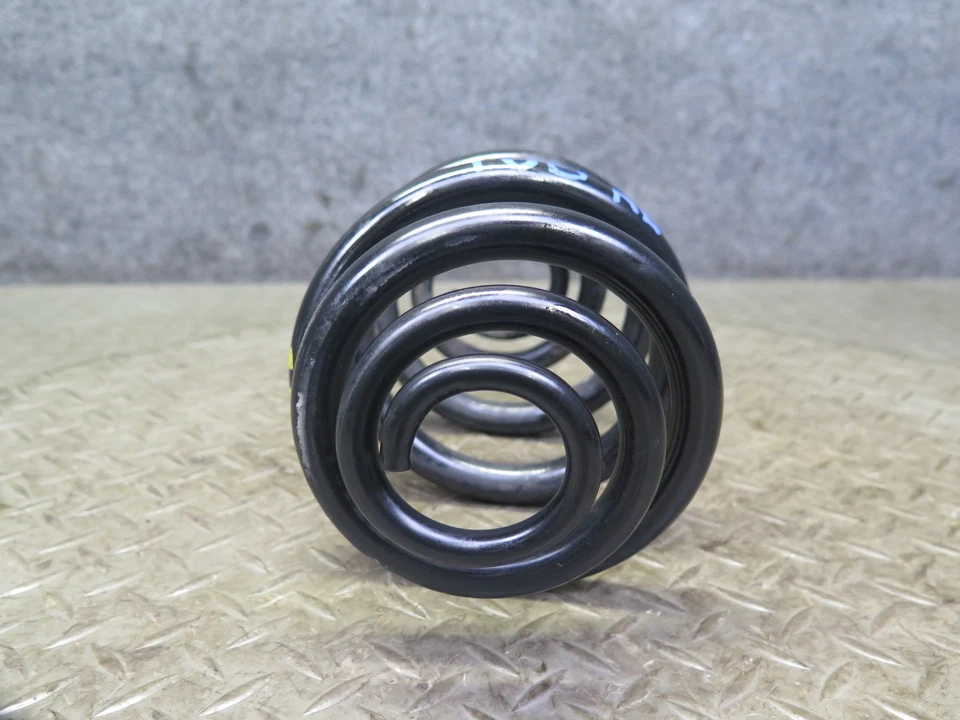 01-06 BMW E46 330ci JUEGO DE 2 MUELLES HELICOIDALES TRASEROS IZQUIERDO Y DERECHO OEM Foto 3 de 4