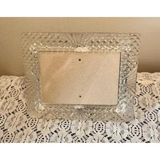 Vintage Shannon glass/crystal picture frame 6 1/4"x 4 1/2" picture