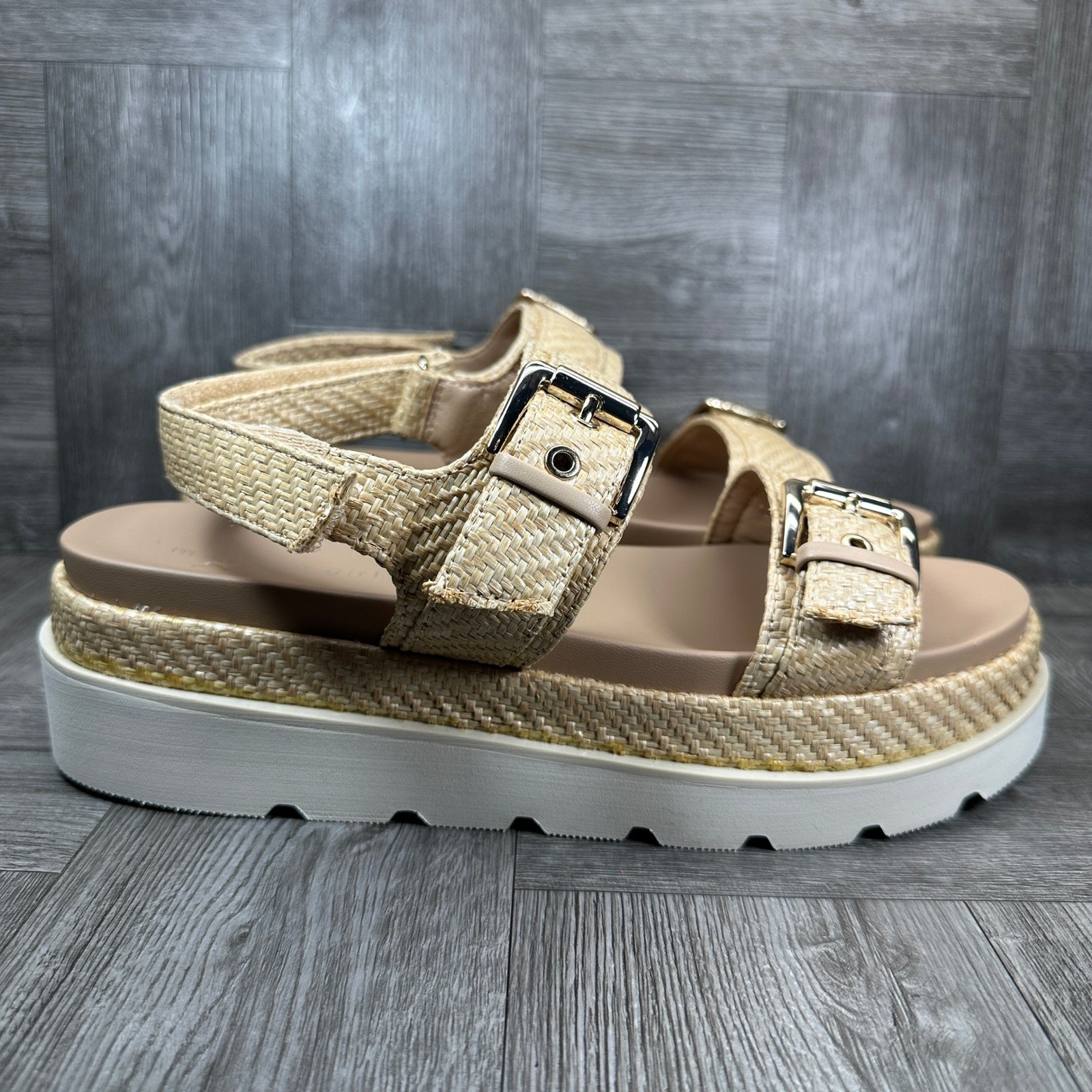 Madden Girl Sandals Womens 9.5 Natural Raffia Platform Buckle Flatform NEW
