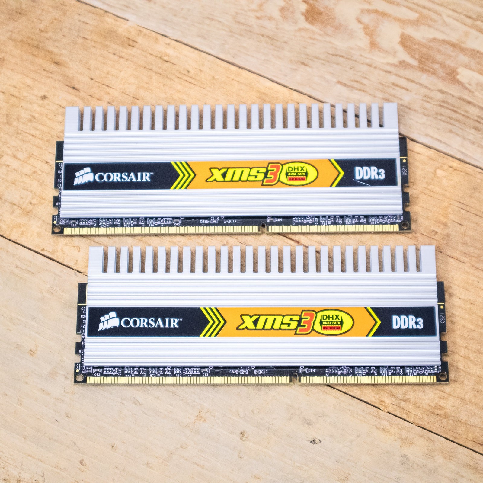 Corsair 4GB (2 x 2GB) DDR3 1600 (PC3 12800) Desktop Memory RAM CM3X2G1600C9DHX