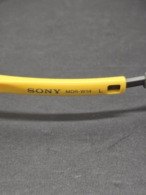 Sony MDR-W14 Headphones Lightweight Headband Yellow - Tested Sony MDR-W14 Headphones Lightweight Headband Yellow - Tested