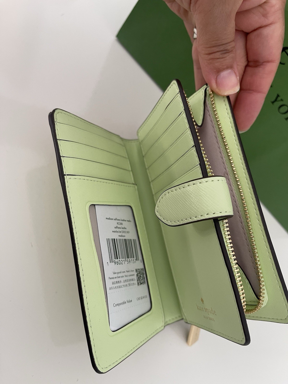 NWT KATE SPADE Madison  Medium Compact Bifold Wallet In Matcha Latte