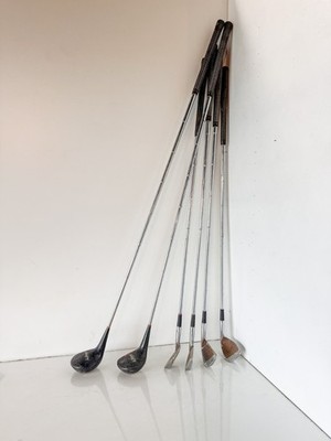 Northwestern Golf Co. Pro Bilt Model 3525 Golf Clubs Driver 3 wood 3 5 7 9 irons