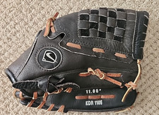 NIKE Keystone Diamond Ready 11" Black Baseball Glove KDR 1105 Right-Hand Throw 